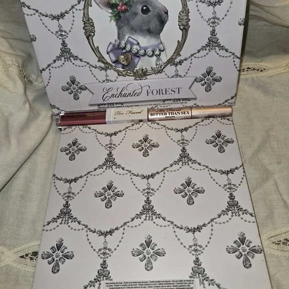 🐰Too Faced "Enchanted Forest" Makeup Palette🐰 - Picture 4 of 5